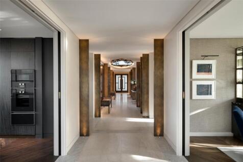 The Bishops Avenue, Hampstead, London, N2
