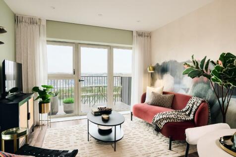 Green Park Village & Bankside Gardens,
50 Flagstaff Road,
Reading,
RG2 6BU