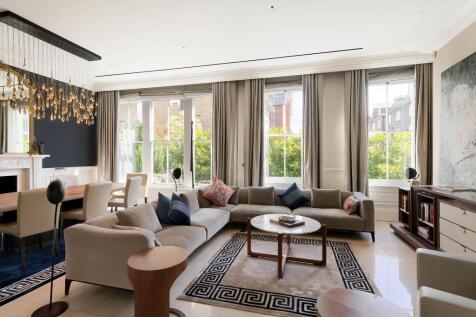 Phillimore Gardens, London, W8