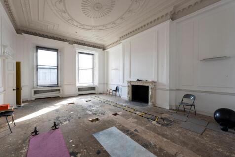 Piccadilly, Mayfair, London, W1J